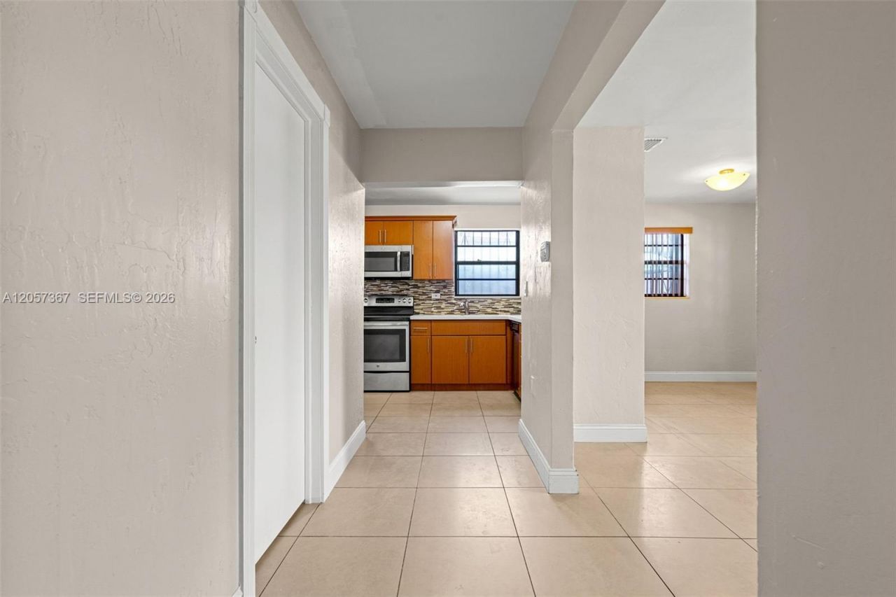 3220 E 8th Ave , Hialeah, FL 33013 Photo