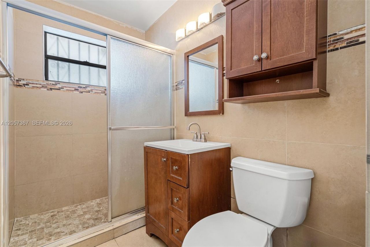 3220 E 8th Ave , Hialeah, FL 33013 Photo