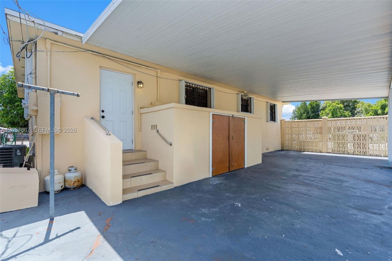 3220 E 8th Ave , Hialeah, FL 33013 Photo