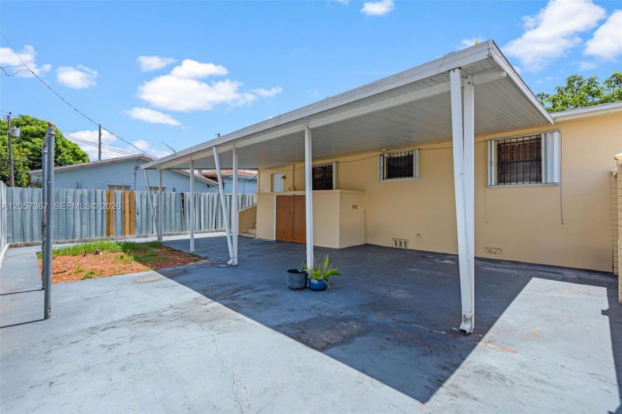 3220 E 8th Ave , Hialeah, FL 33013 Photo