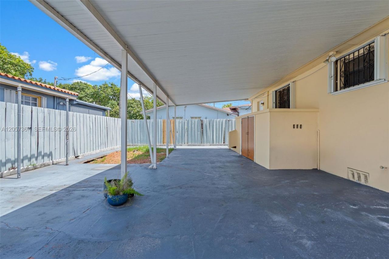 3220 E 8th Ave , Hialeah, FL 33013 Photo