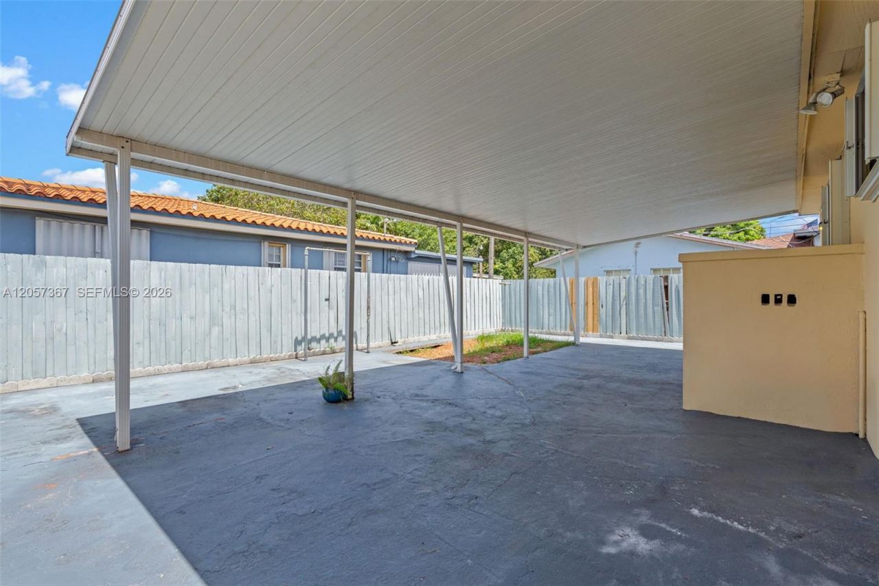 3220 E 8th Ave , Hialeah, FL 33013 Photo