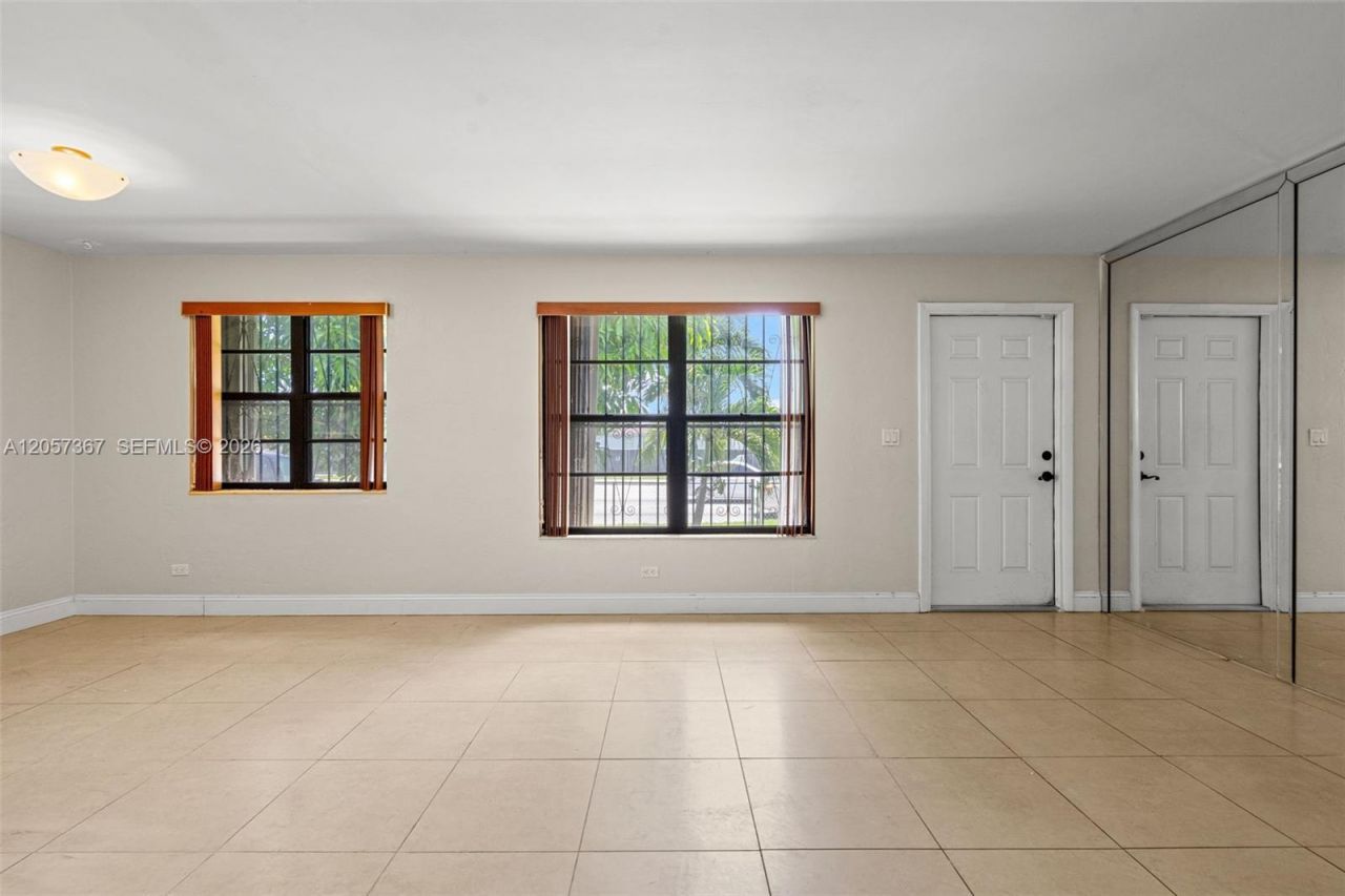 3220 E 8th Ave , Hialeah, FL 33013 Photo