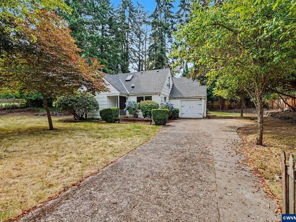 970 Heather Ln SE, Salem, OR 97302