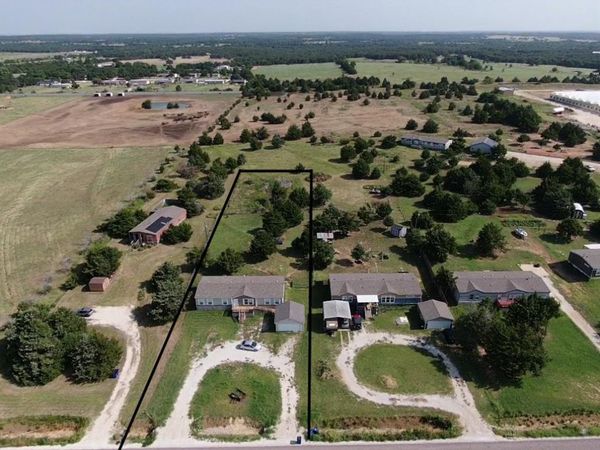 4445 County Road 136 , Whitesboro, TX 76273