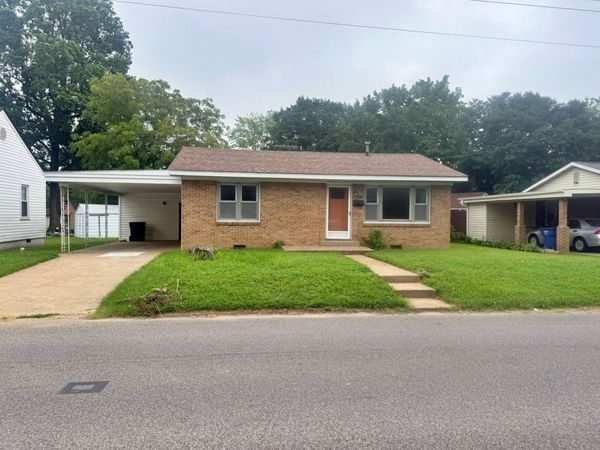 313 E 12th Street , Metropolis, IL 62960