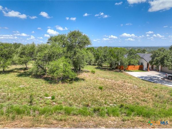 1633 Bella Vista , Canyon Lake, TX 78133