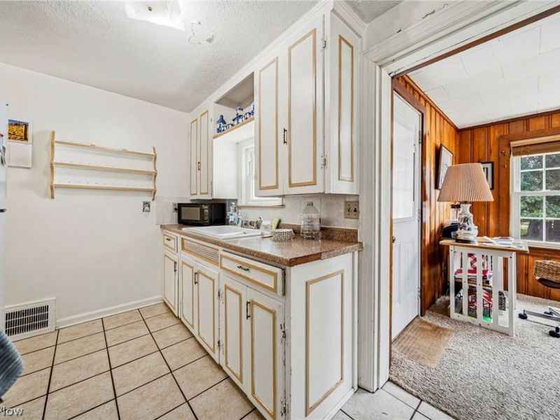134 E 293rd Street, Willowick, OH 44095 Photo 12
