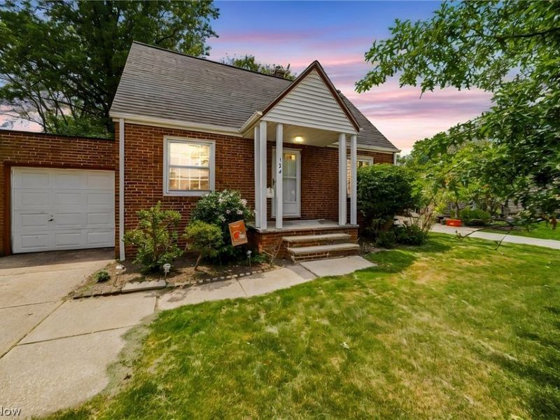 134 E 293rd Street, Willowick, OH 44095 Photo 2