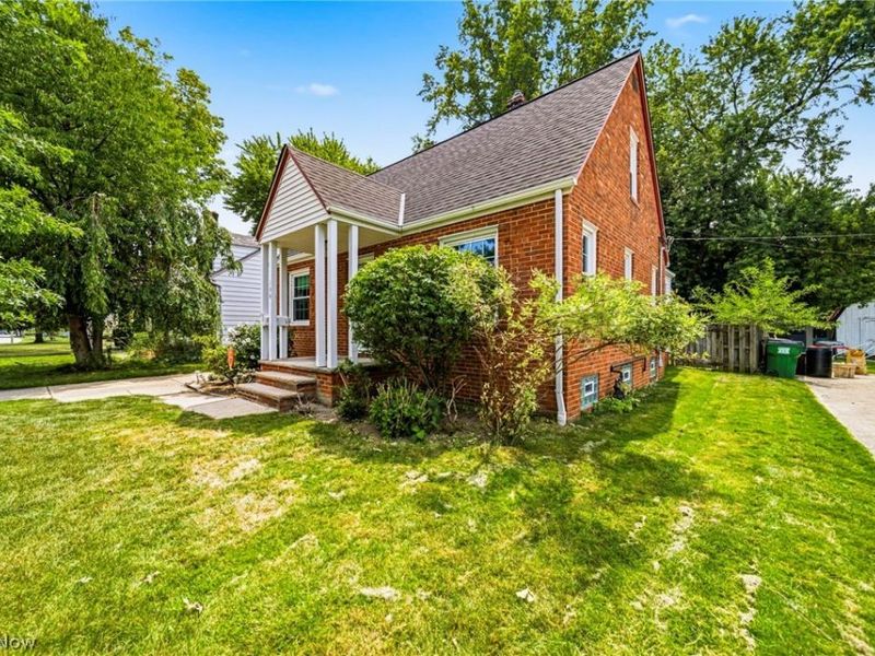 134 E 293rd Street, Willowick, OH 44095 Photo 4