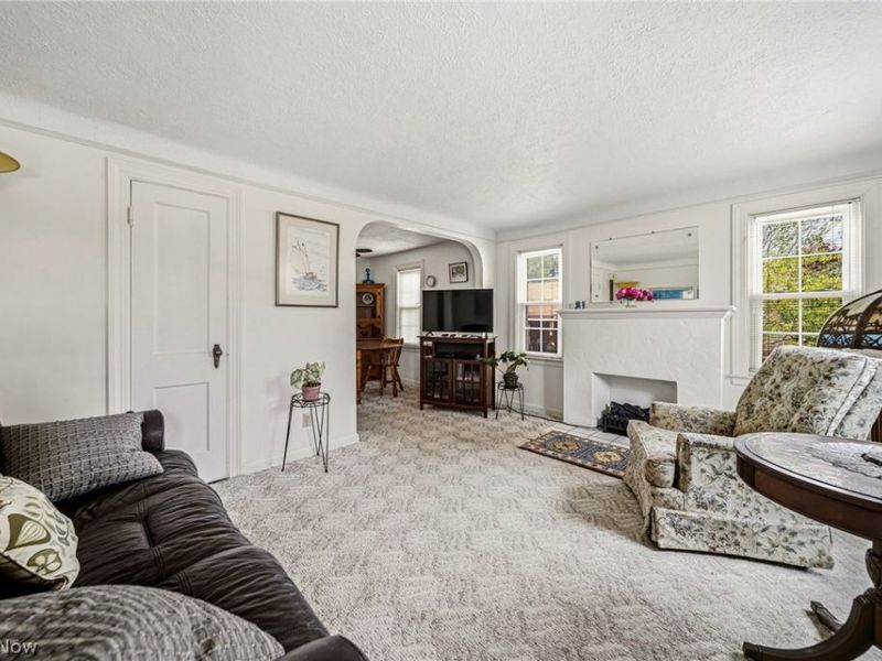 134 E 293rd Street, Willowick, OH 44095 Photo 5