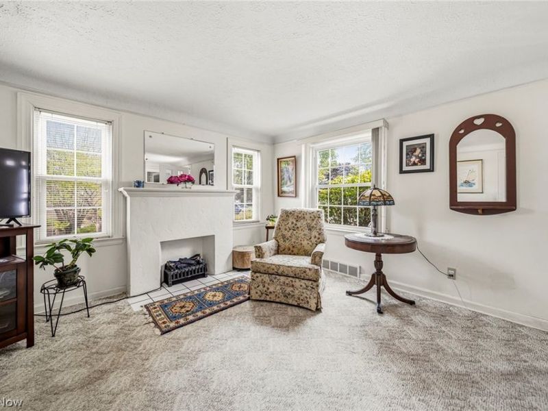 134 E 293rd Street, Willowick, OH 44095 Photo 6