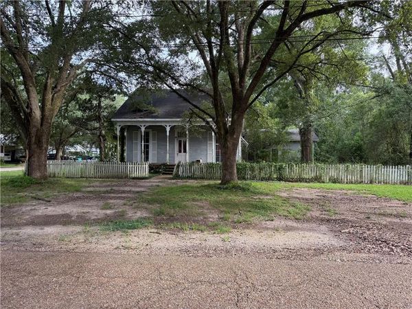214 E PINE Street , Amite, LA 70422