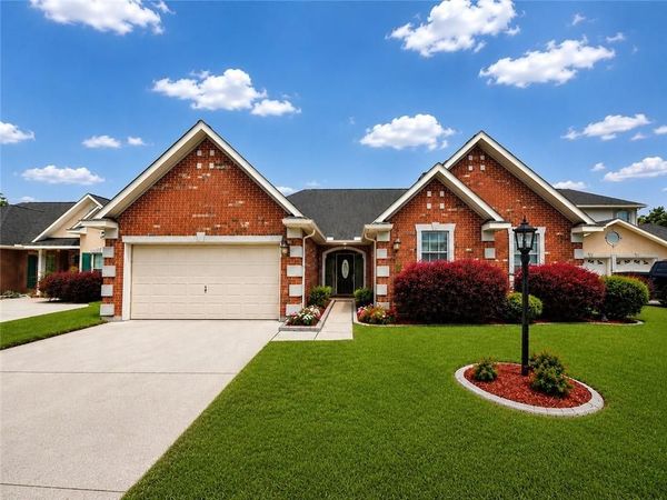 2512 CRESTRIDGE Circle , Marrero, LA 70072