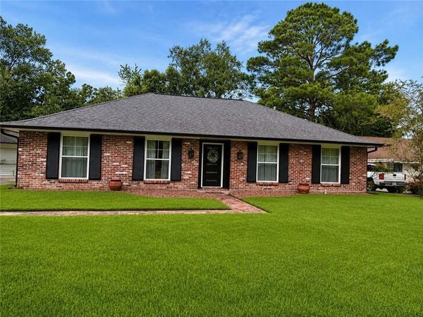 291 CROSS GATES Boulevard, Slidell, LA 70461