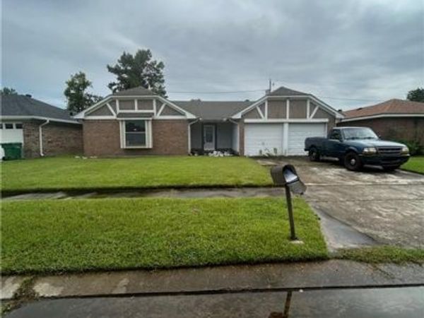 505 MANCHESTER Lane , LaPlace, LA 70068