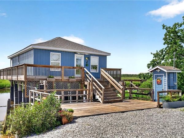 4511 PONTCHARTRAIN Drive , Slidell, LA 70458