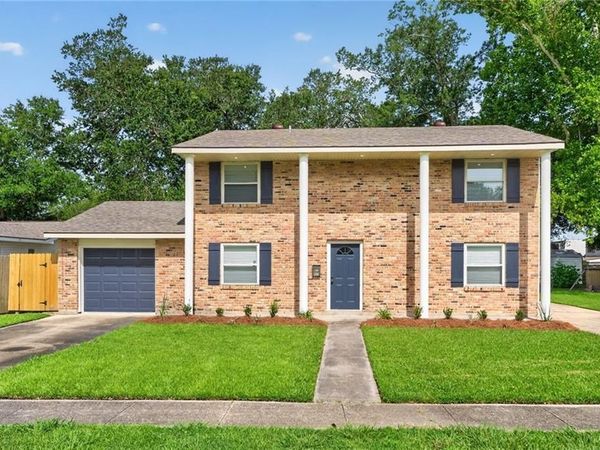 1305 BELLEVUE Drive , LaPlace, LA 70068