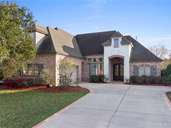 290 CYPRESS LAKES Drive , Slidell, LA 70458