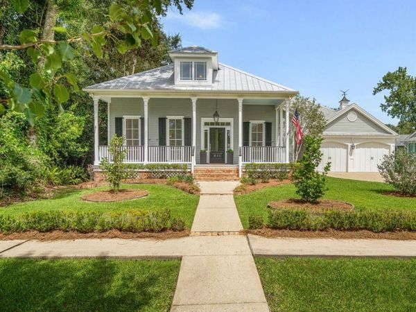 611 S JEFFERSON Avenue , Covington, LA 70433