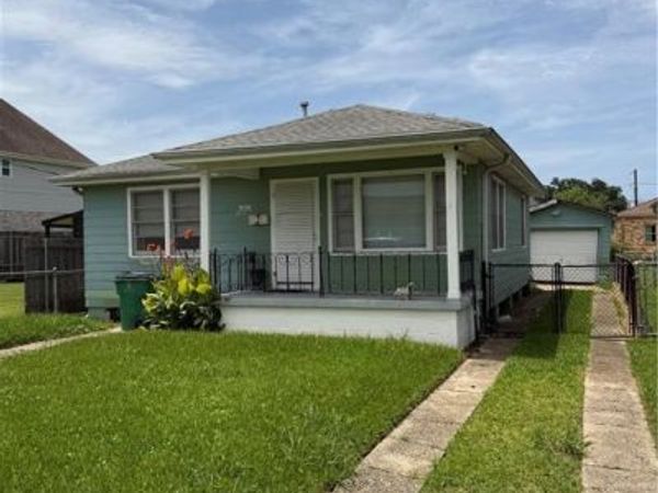 3917 CIVIC Street , Metairie, LA 70001