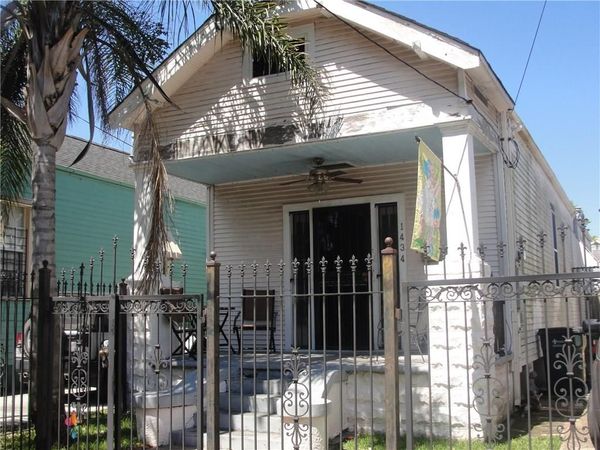 1434 CAMBRONNE Street , New Orleans, LA 70118