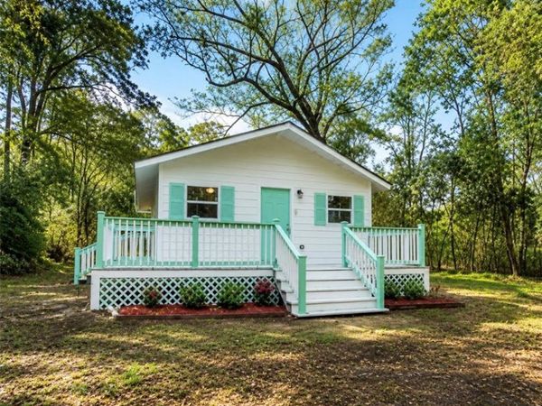 1027 LAFAYETTE Street , Mandeville, LA 70448