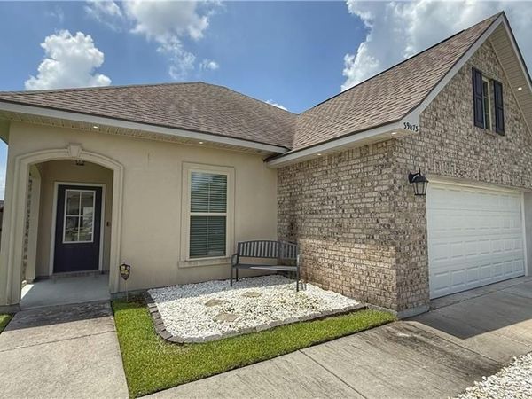 39073 HONORABLE OAKS Avenue , Gonzales, LA 70737