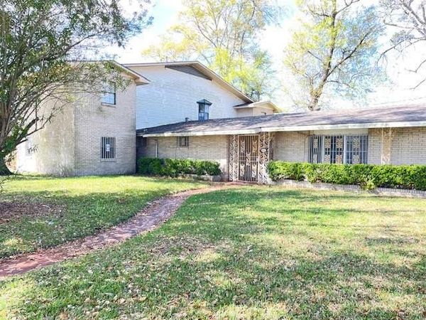 1000 WESTWOOD Drive , Marrero, LA 70072