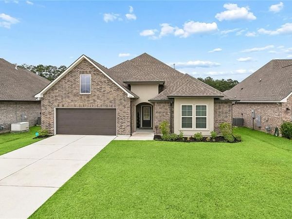 3101 ESTELLE Court , Covington, LA 70435
