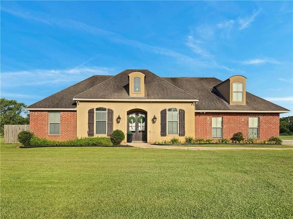 117 HIGHLAND CREST Drive , Covington, LA 70435