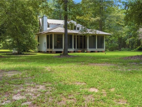 21046 SMITH Road , Covington, LA 70435