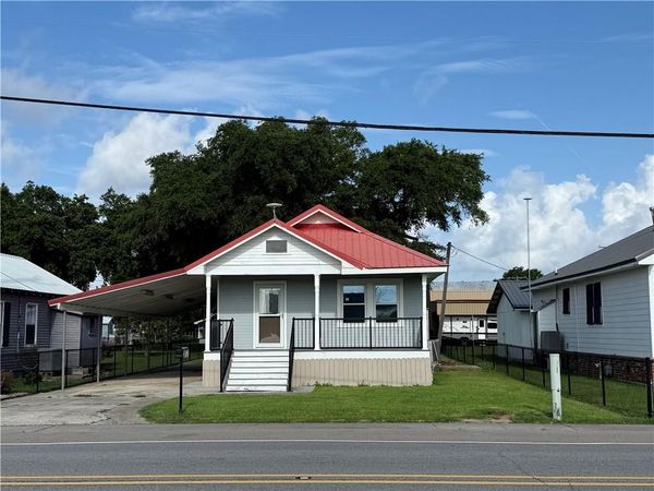 1906 S BAYOU Drive , Golden Meadow, LA 70357