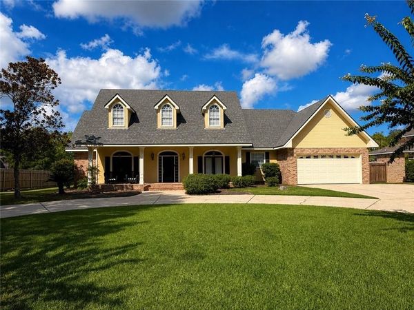 110 PARADISE Point, Slidell, LA 70461
