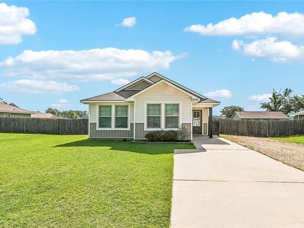 42282 JOSHUA Drive, Ponchatoula, LA 70454