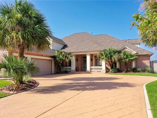 987 LAKESHORE Boulevard , Slidell, LA 70461