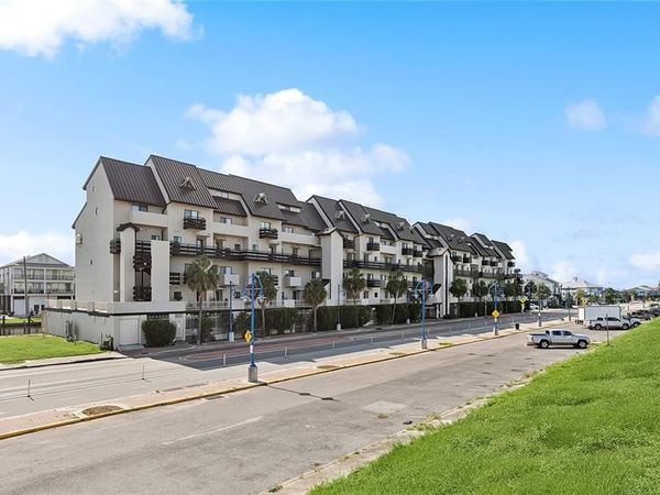 7300 LAKESHORE Drive , Unit 2, New Orleans, LA 70124
