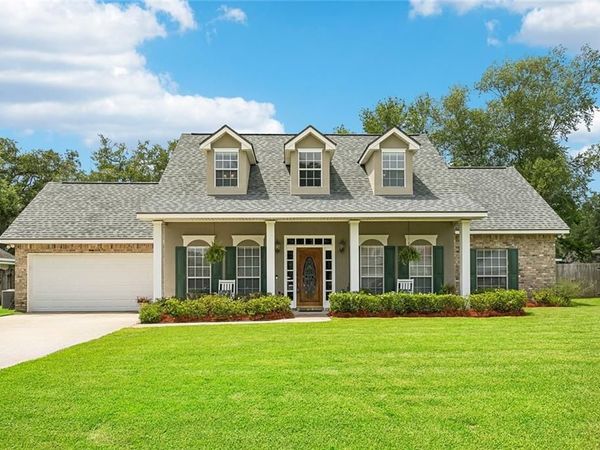 1386 S RIDGE Drive, Mandeville, LA 70448