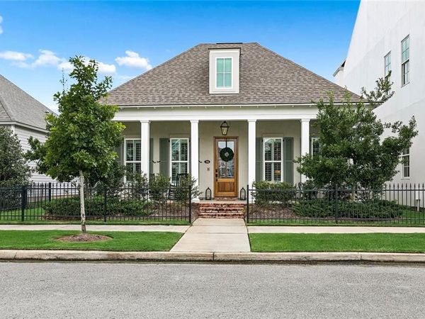 716 COTTAGE Lane , Covington, LA 70433