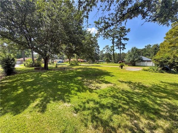 113 WALNUT Street , Mandeville, LA 70471