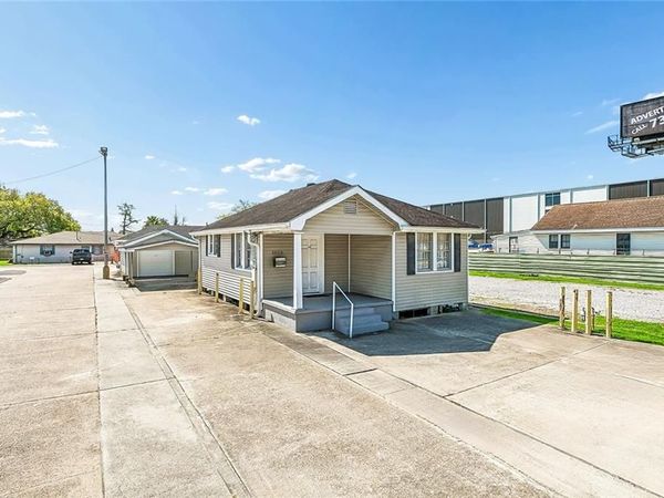 1020 WESTBANK EXPY , Gretna, LA 70053