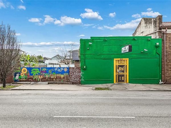 810-12 N CLAIBORNE Avenue , New Orleans, LA 70116
