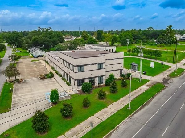 805 ROBIN Street , LaPlace, LA 70068