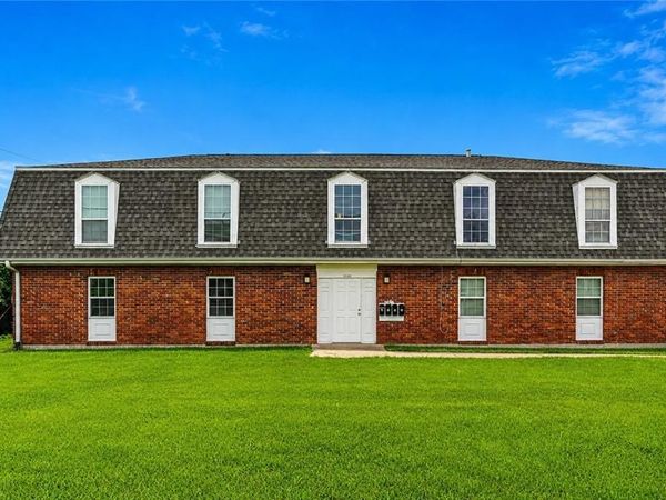 5569 JORDAN Drive , Marrero, LA 70072