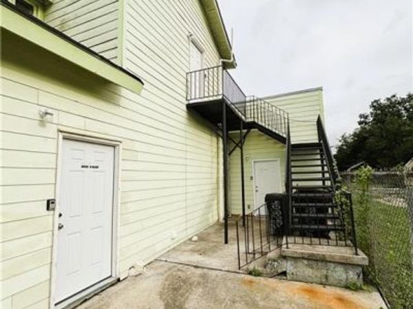 4030 N MIRO Street, New Orleans, LA 70117