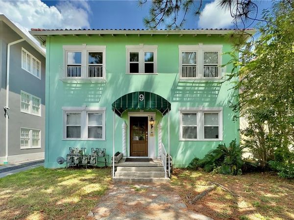 9 FONTAINEBLEAU Drive , Unit D, New Orleans, LA 70125