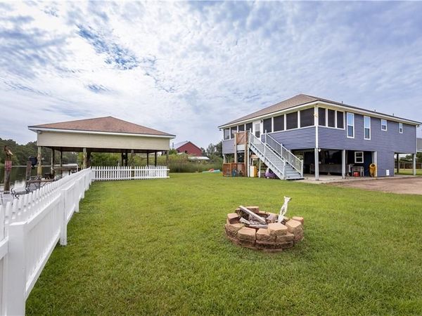26321 MILDRED Drive , Lacombe, LA 70445