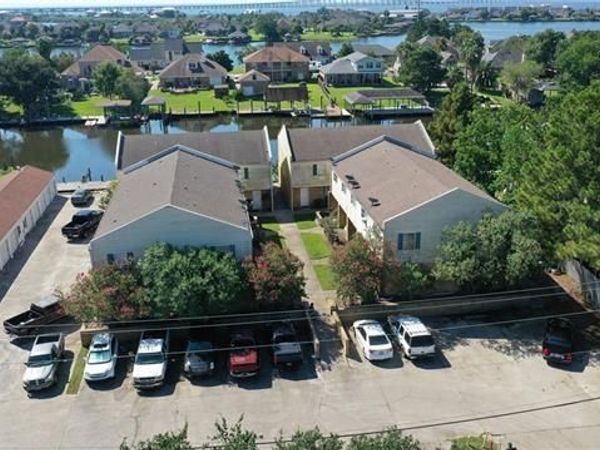 4754 PONTCHARTRAIN Drive , Unit 18, Slidell, LA 70458
