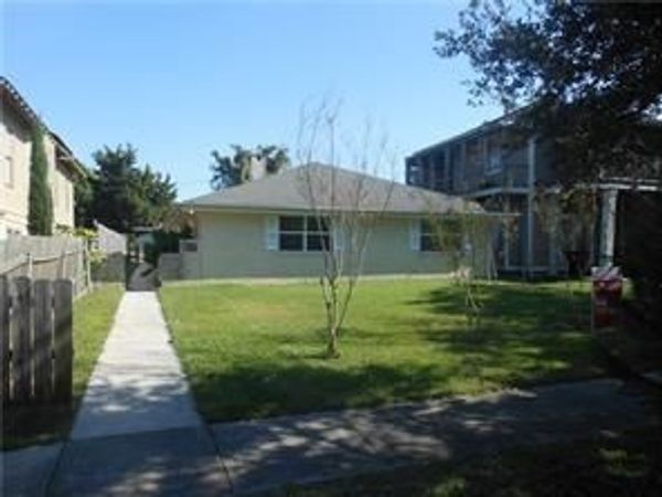 5661B WOODLAWN Place , New Orleans, LA 70124