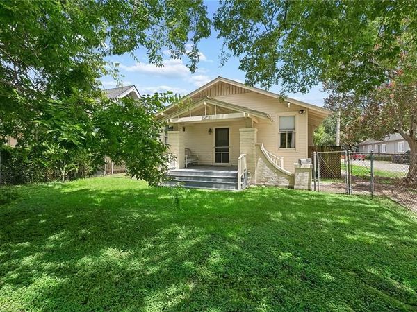 2801 CALHOUN Street , New Orleans, LA 70118